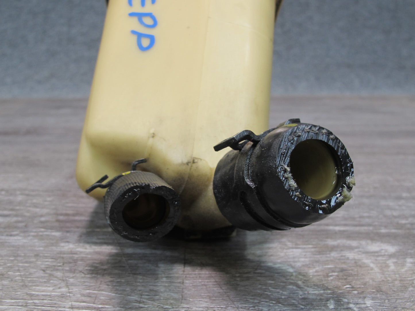 2010-2016 Porsche Panamera 970 Power Steering Fluid Reservoir Tank 7L5422371