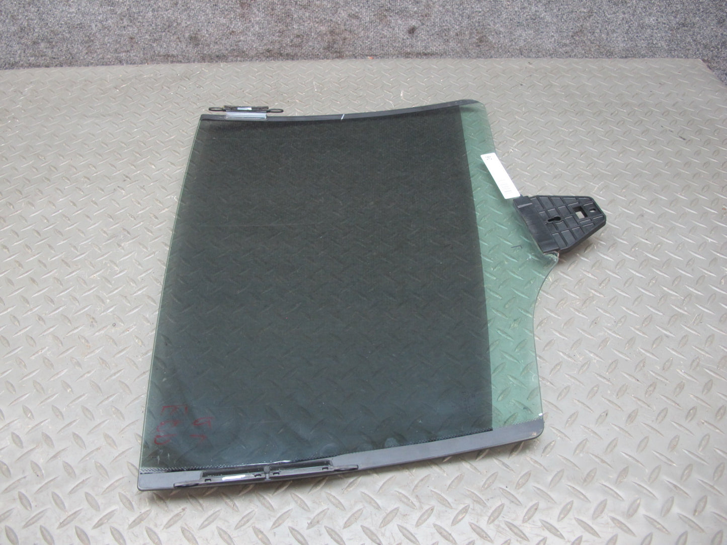 2010-2016 Porsche Panamera 970 Rear Left Door Glass Window 97054451106