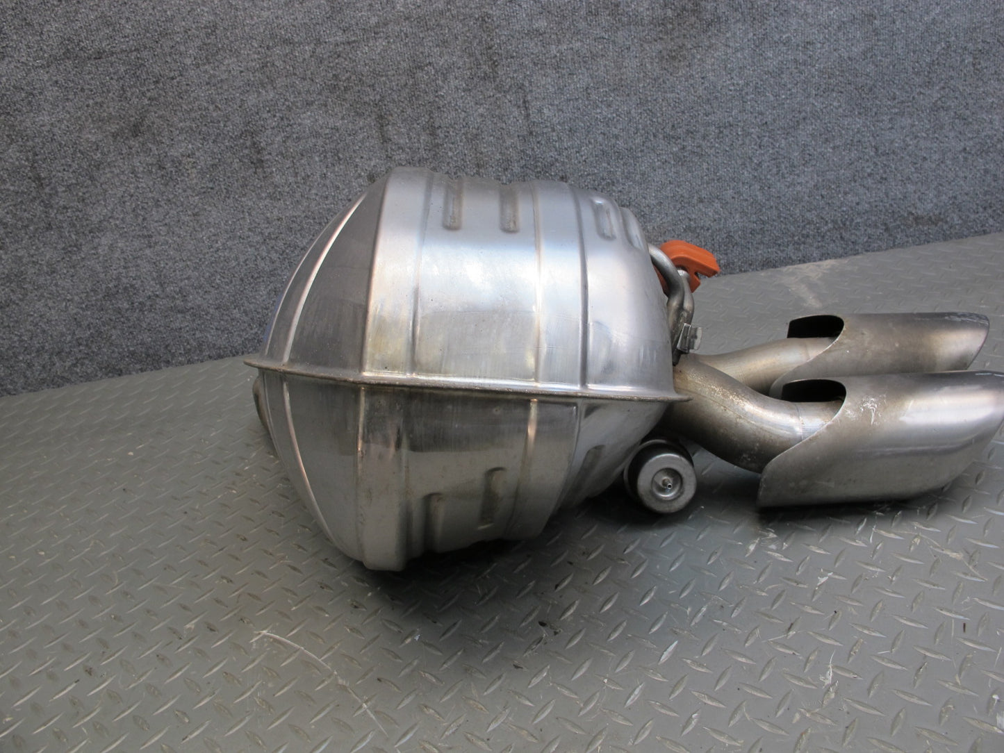 2014-2016 Porsche Panamera 970 3.0L Turbo Rear Left Exhaust Muffler w Tips