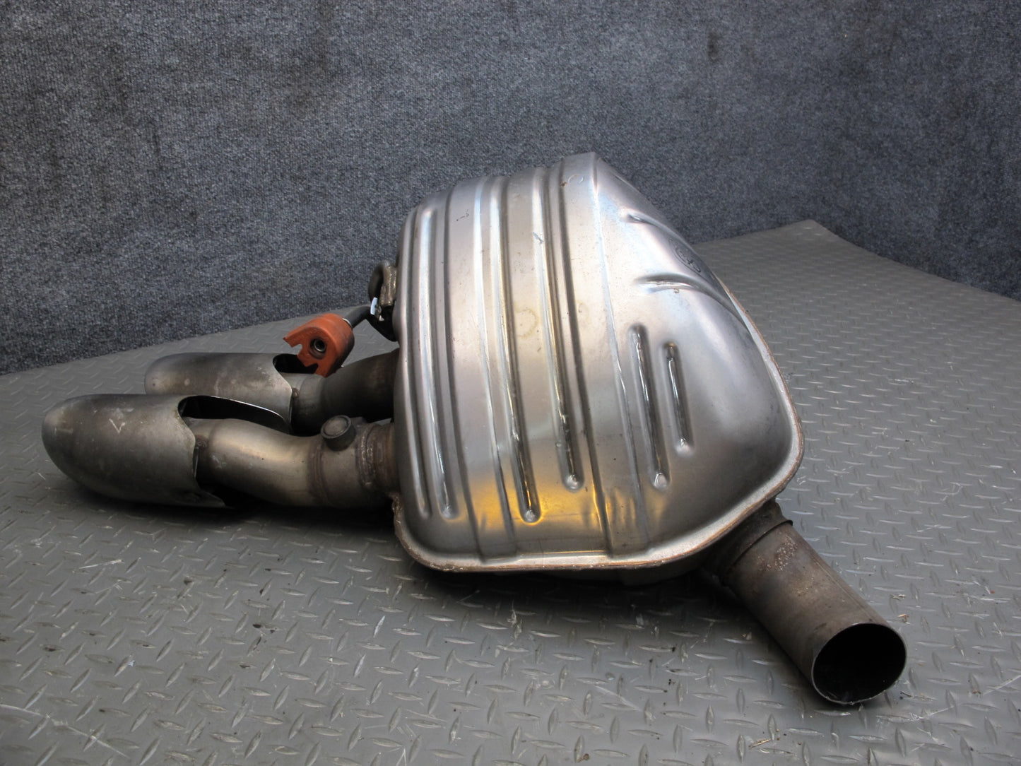 2014-2016 Porsche Panamera 970 3.0L Turbo Rear Left Exhaust Muffler w Tips