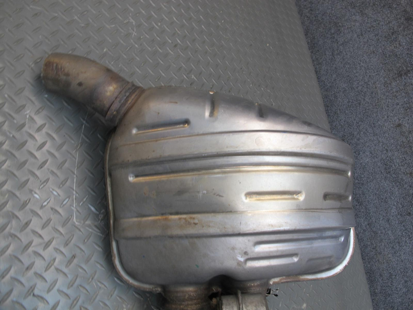 2014-2016 Porsche Panamera 970 3.0L Turbo Rear Left Exhaust Muffler w Tips