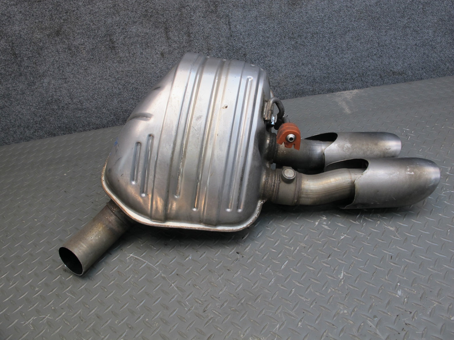 2014-2016 Porsche Panamera 970 3.0L Turbo Rear Right Exhaust Muffler w Tips
