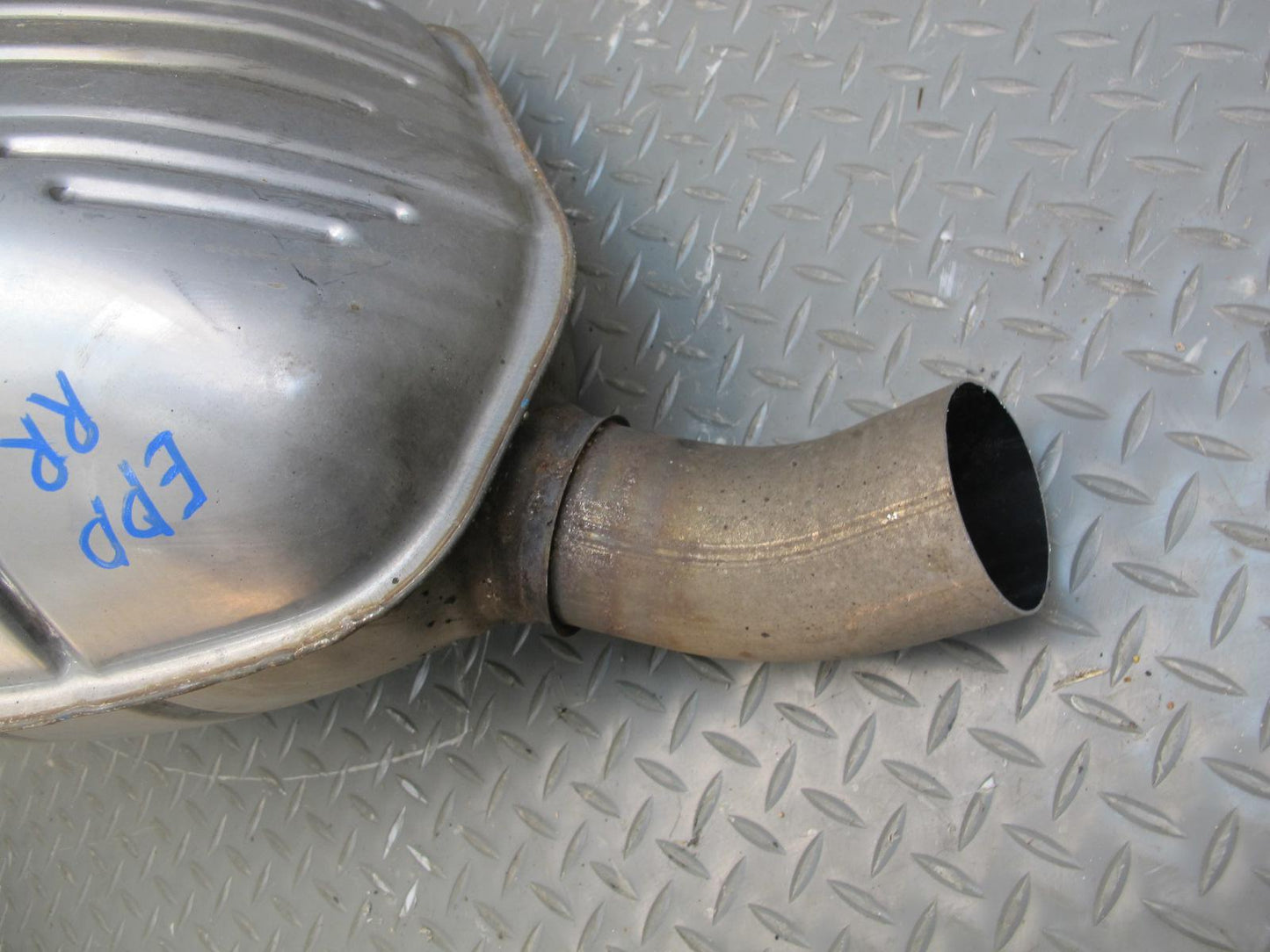 2014-2016 Porsche Panamera 970 3.0L Turbo Rear Right Exhaust Muffler w Tips