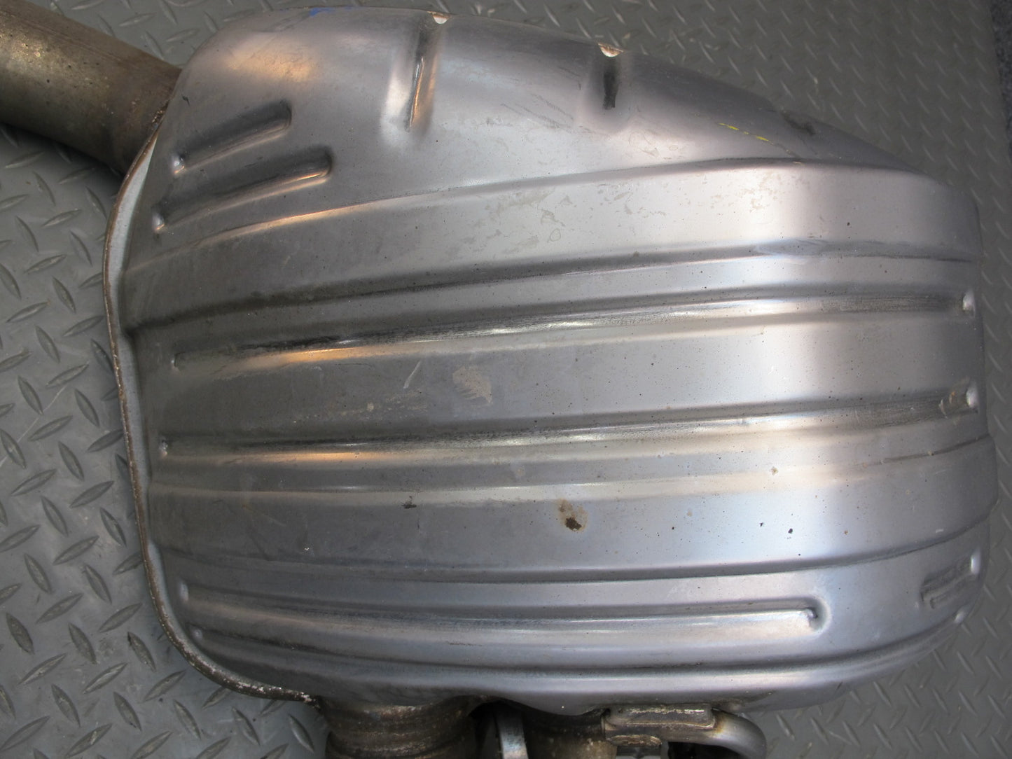 2014-2016 Porsche Panamera 970 3.0L Turbo Rear Right Exhaust Muffler w Tips