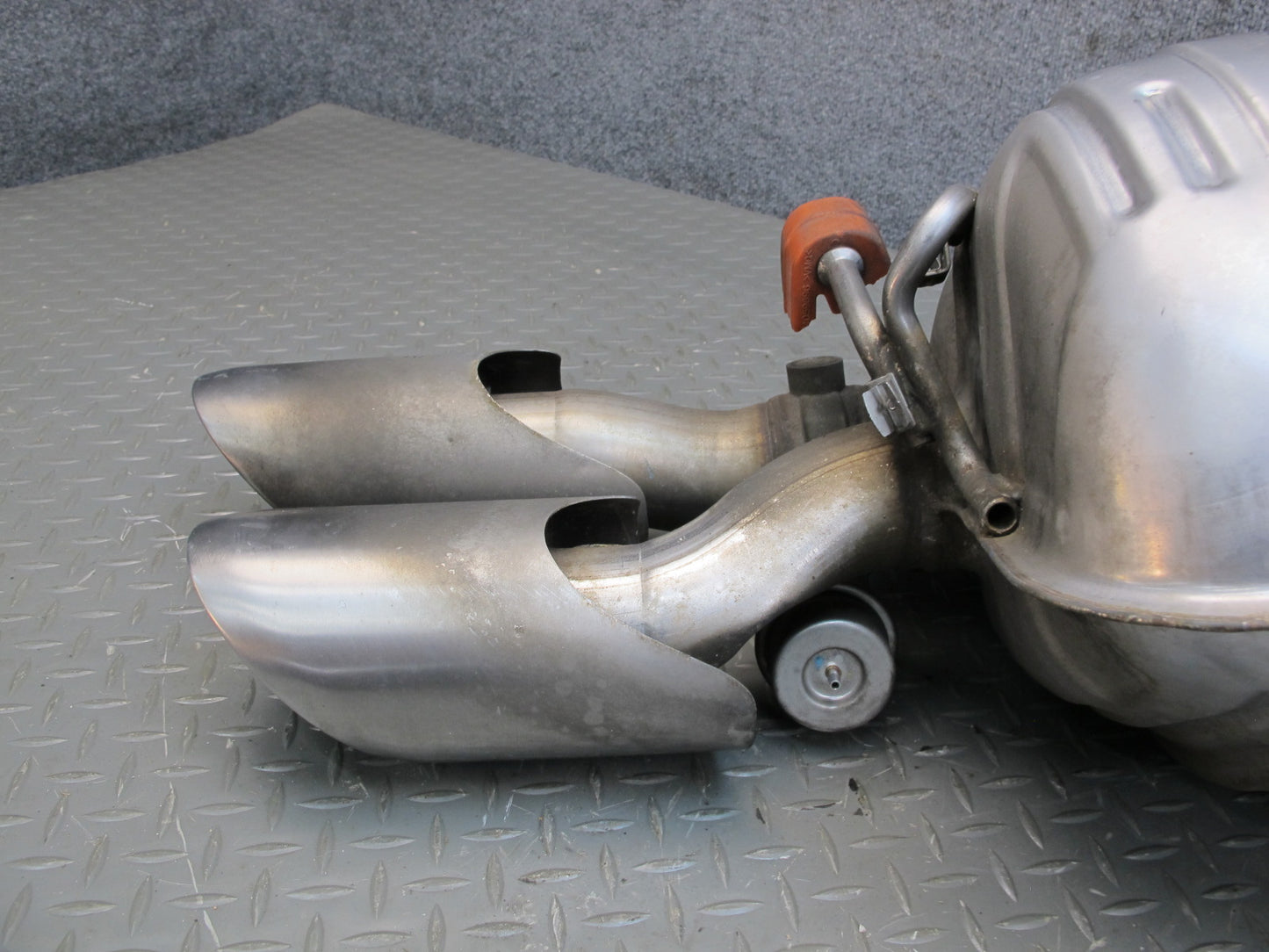 2014-2016 Porsche Panamera 970 3.0L Turbo Rear Right Exhaust Muffler w Tips