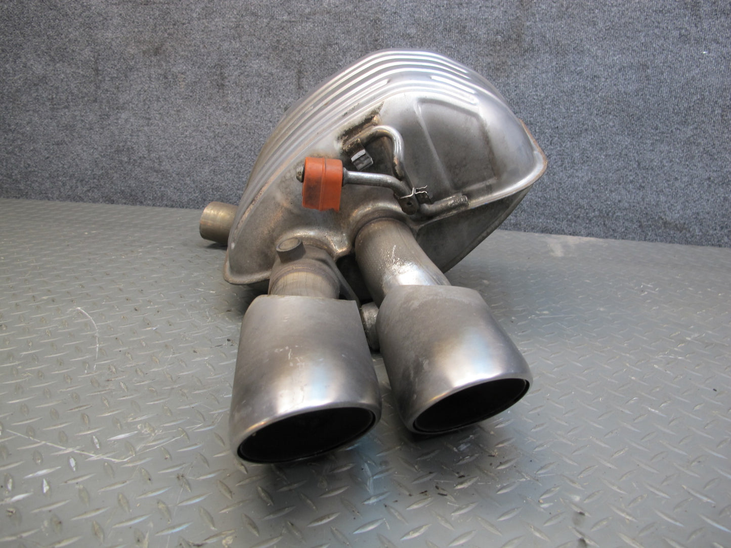 2014-2016 Porsche Panamera 970 3.0L Turbo Rear Right Exhaust Muffler w Tips