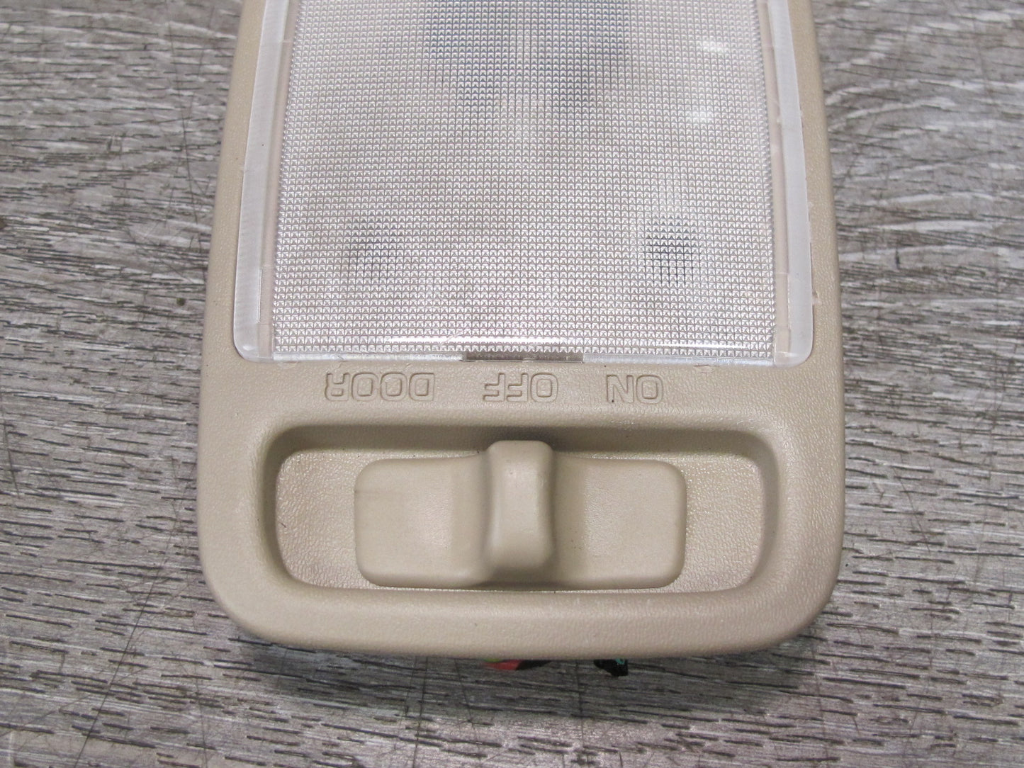 1998-2002 Lexus J100 LX470 Rear 3RD ROW Overhead Dome Light Lamp