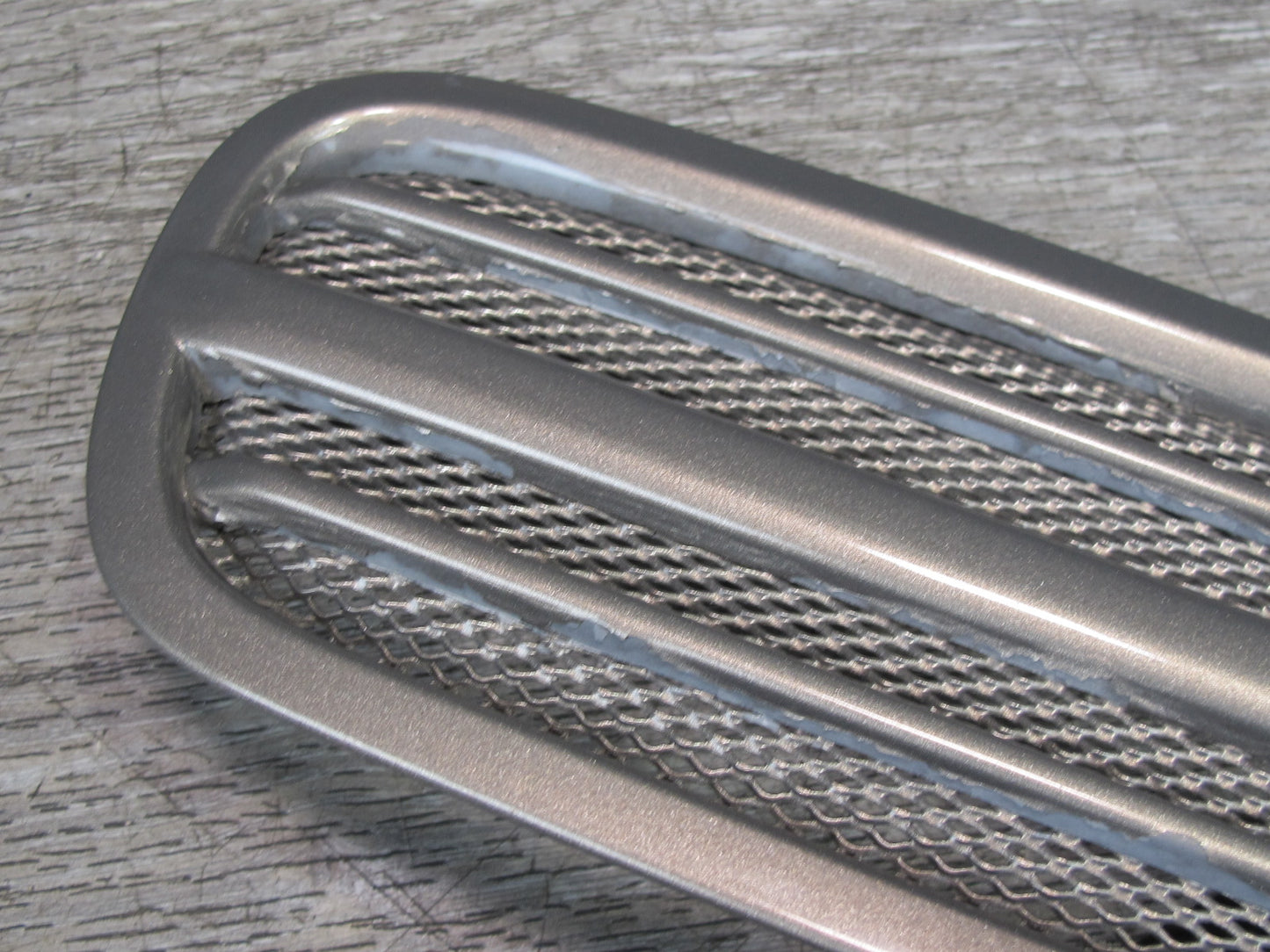 1998-2002 Lexus J100 LX470 Rear Left & Right Side Quarter Vent Grille Trim Set