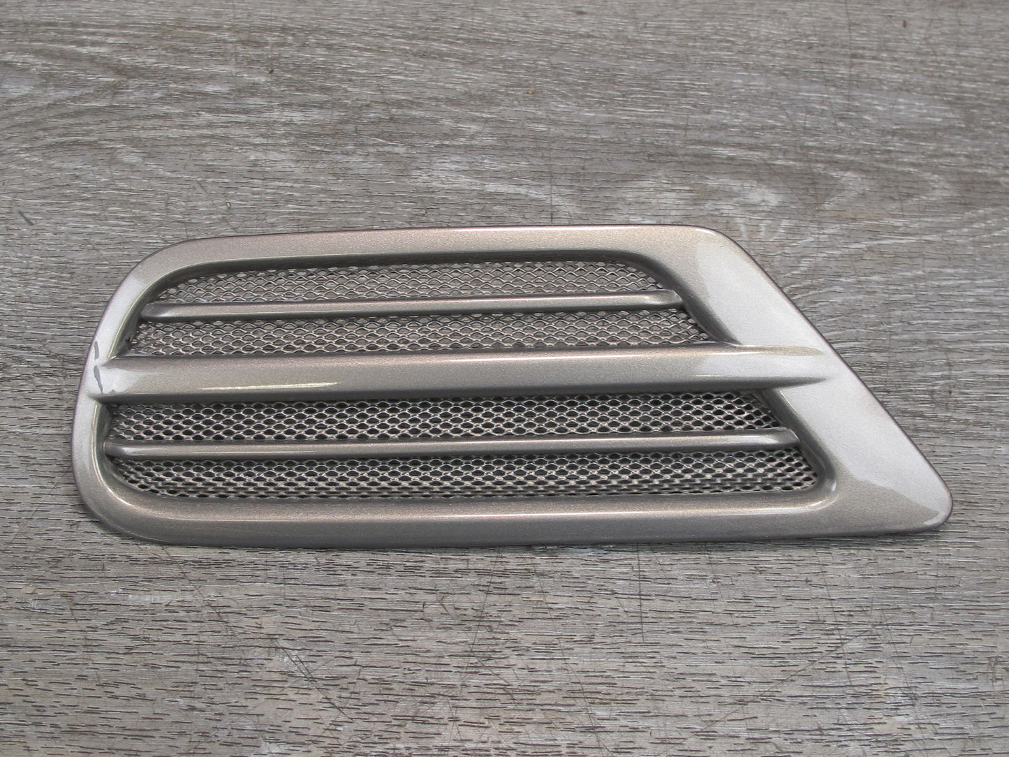 1998-2002 Lexus J100 LX470 Rear Left & Right Side Quarter Vent Grille Trim Set