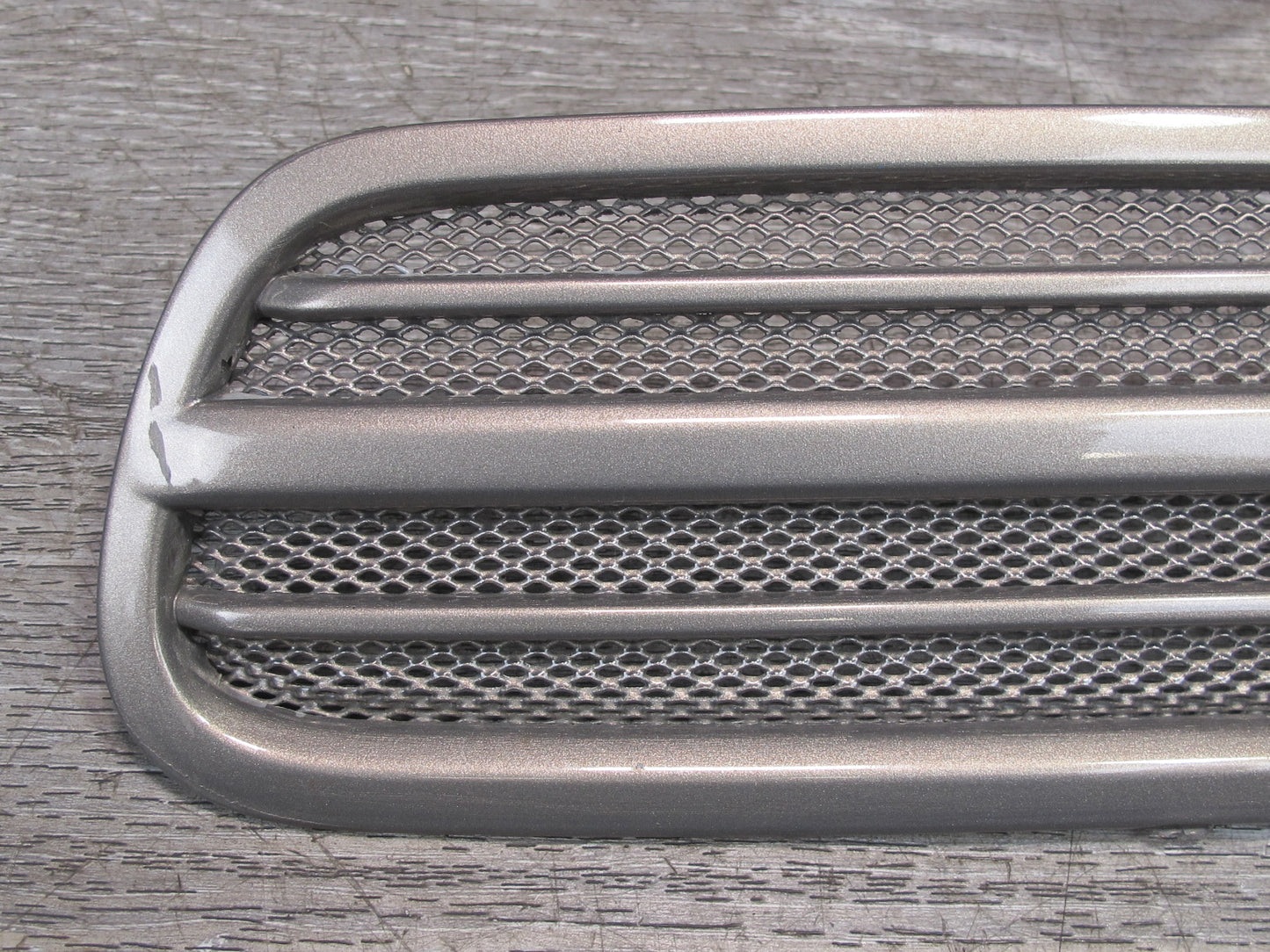 1998-2002 Lexus J100 LX470 Rear Left & Right Side Quarter Vent Grille Trim Set