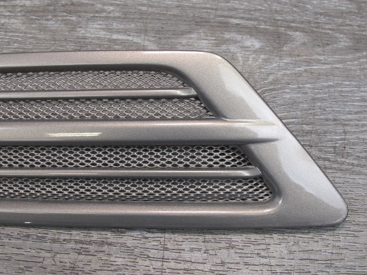 1998-2002 Lexus J100 LX470 Rear Left & Right Side Quarter Vent Grille Trim Set