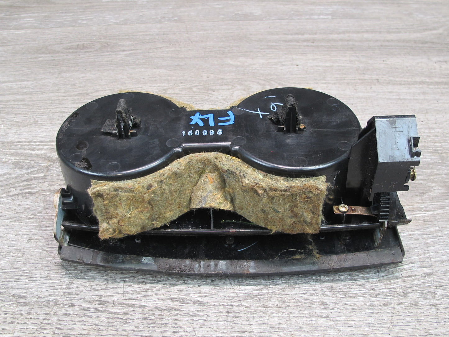 1998-2002 Lexus J100 LX470 Front Center Console CUP Holder