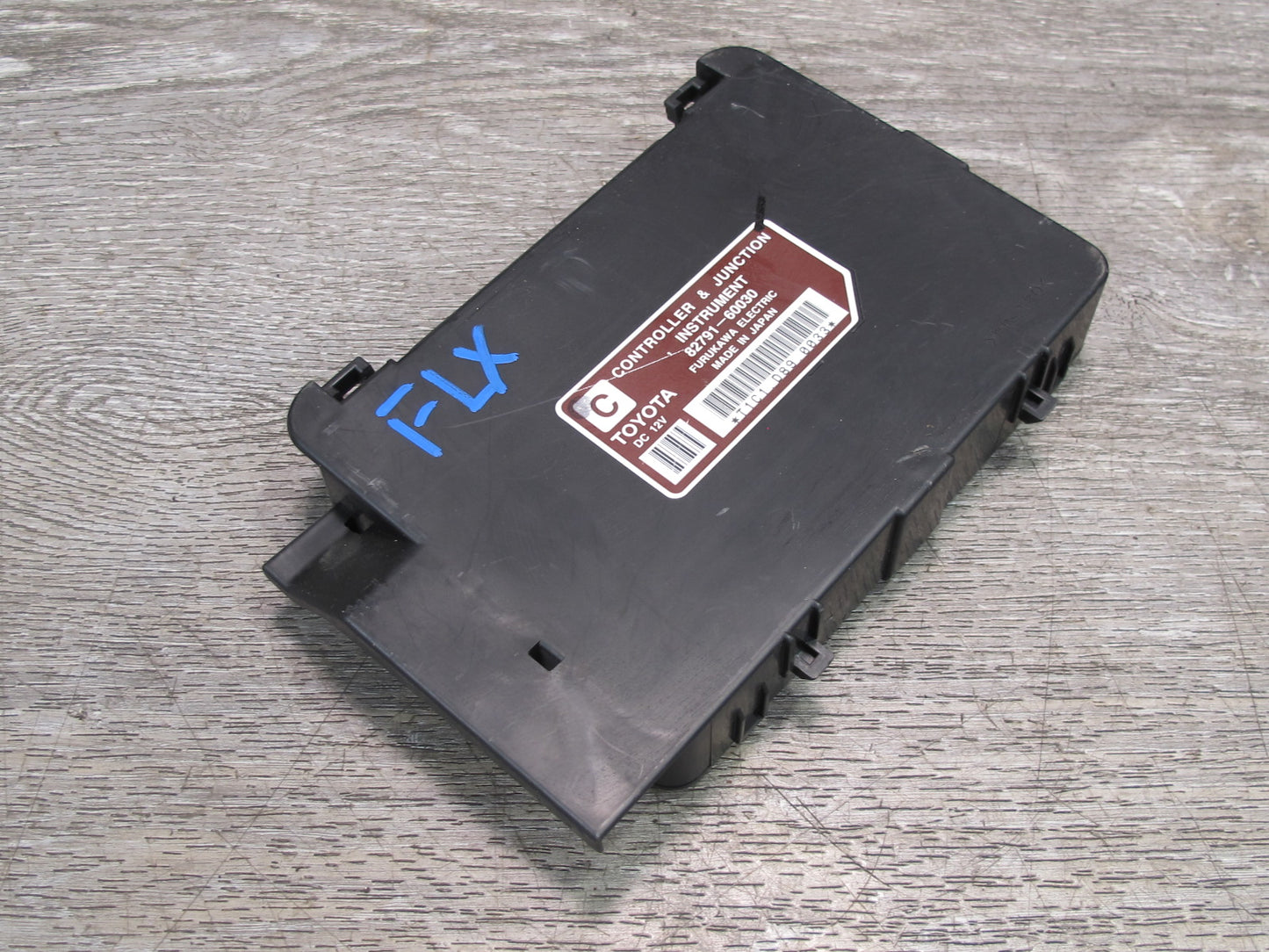 1998-2002 Lexus J100 LX470 Controller & Junction Control Module 82791-60030