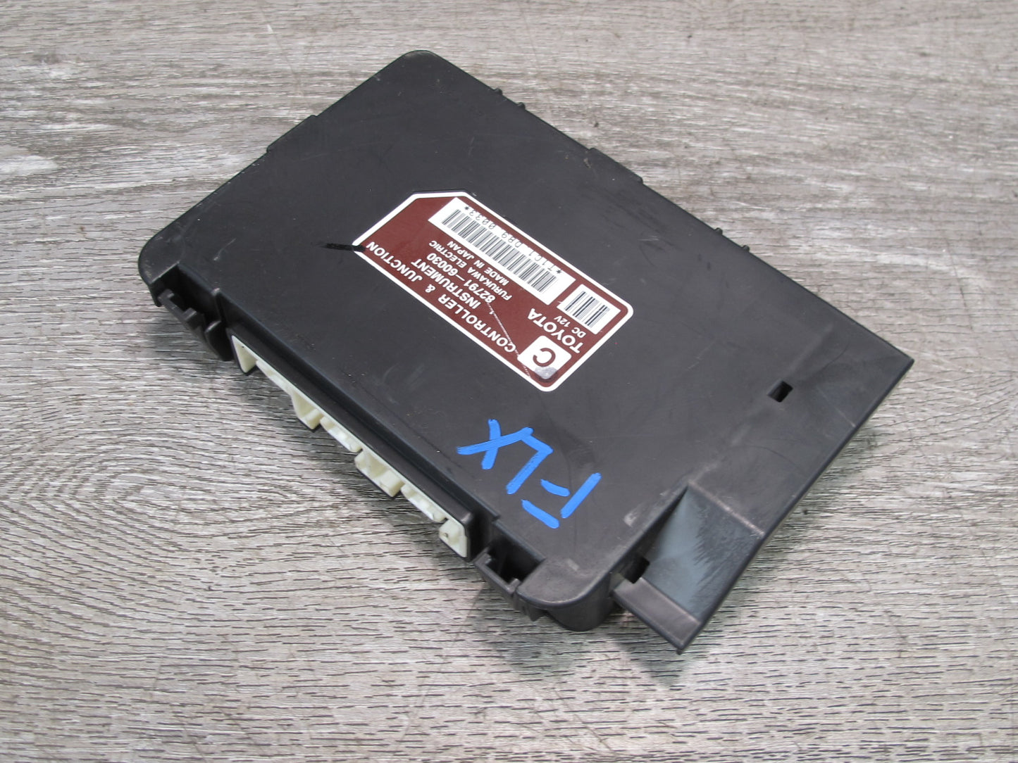 1998-2002 Lexus J100 LX470 Controller & Junction Control Module 82791-60030