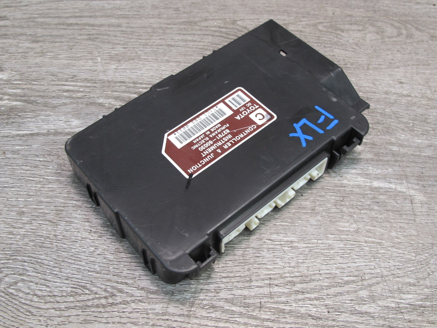 1998-2002 Lexus J100 LX470 Controller & Junction Control Module 82791-60030