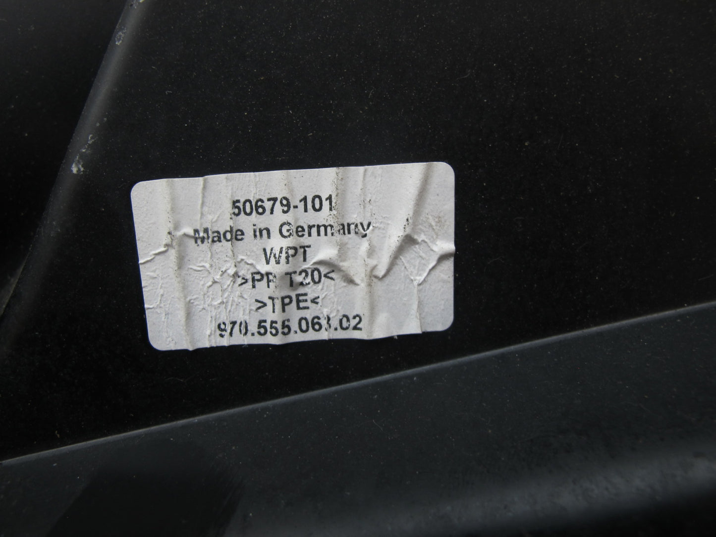 2010-2016 Porsche Panamera 970 Front Windshield Wiper Cowl Cover 97055506302