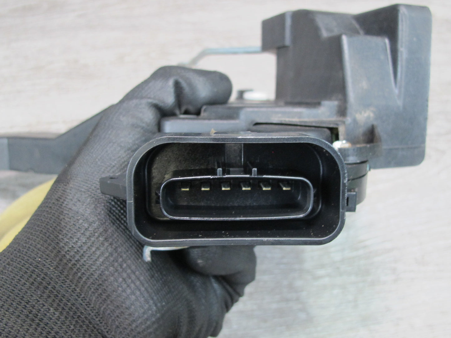01-06 Lexus UCF30L LS430 Front Left Door Lock Latch Actuator NO Soft Close OEM