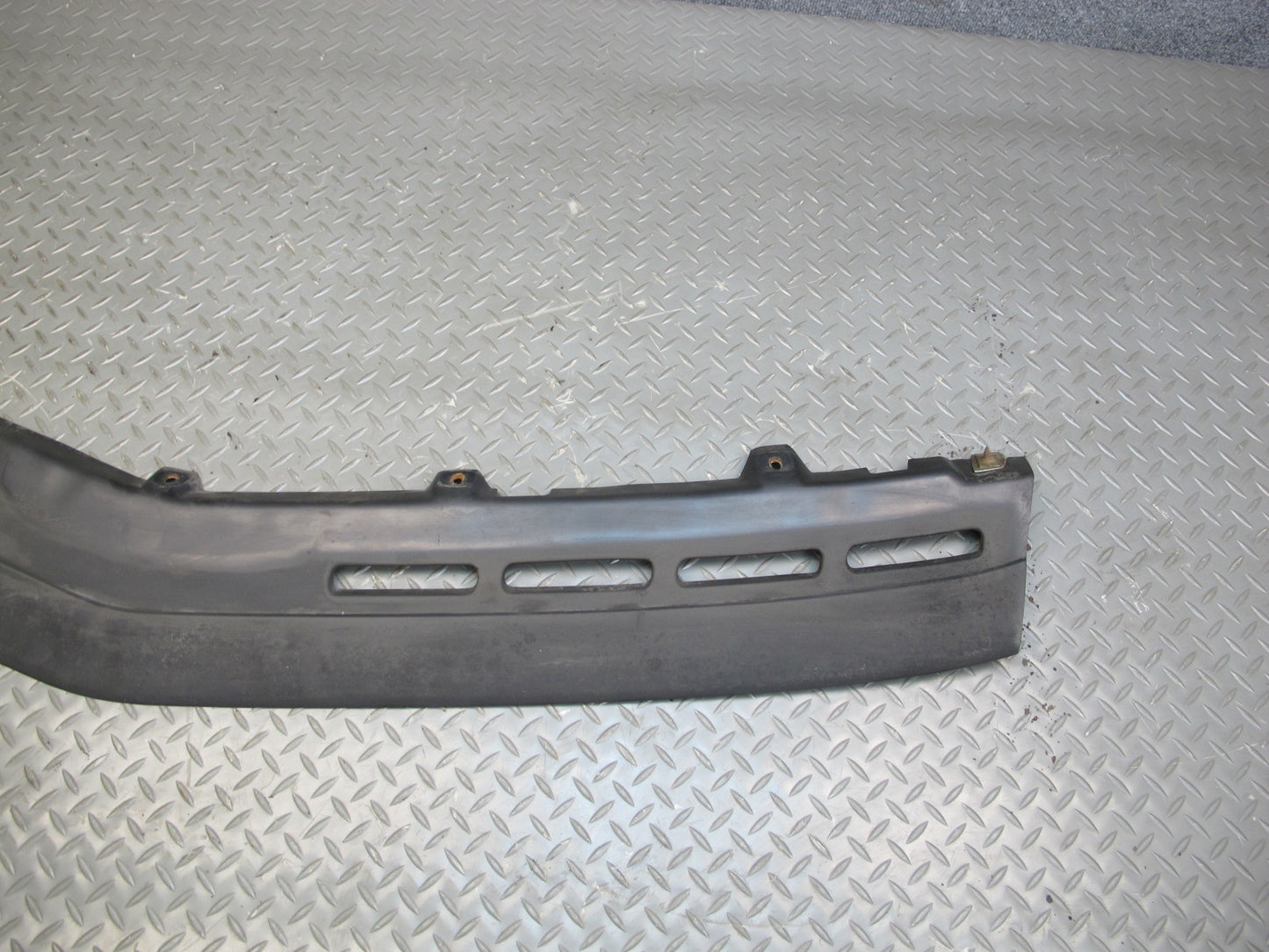 84-87 BMW E24 6-SERIES Front Bumper Upper Trim Cover Panel 1861062 OEM