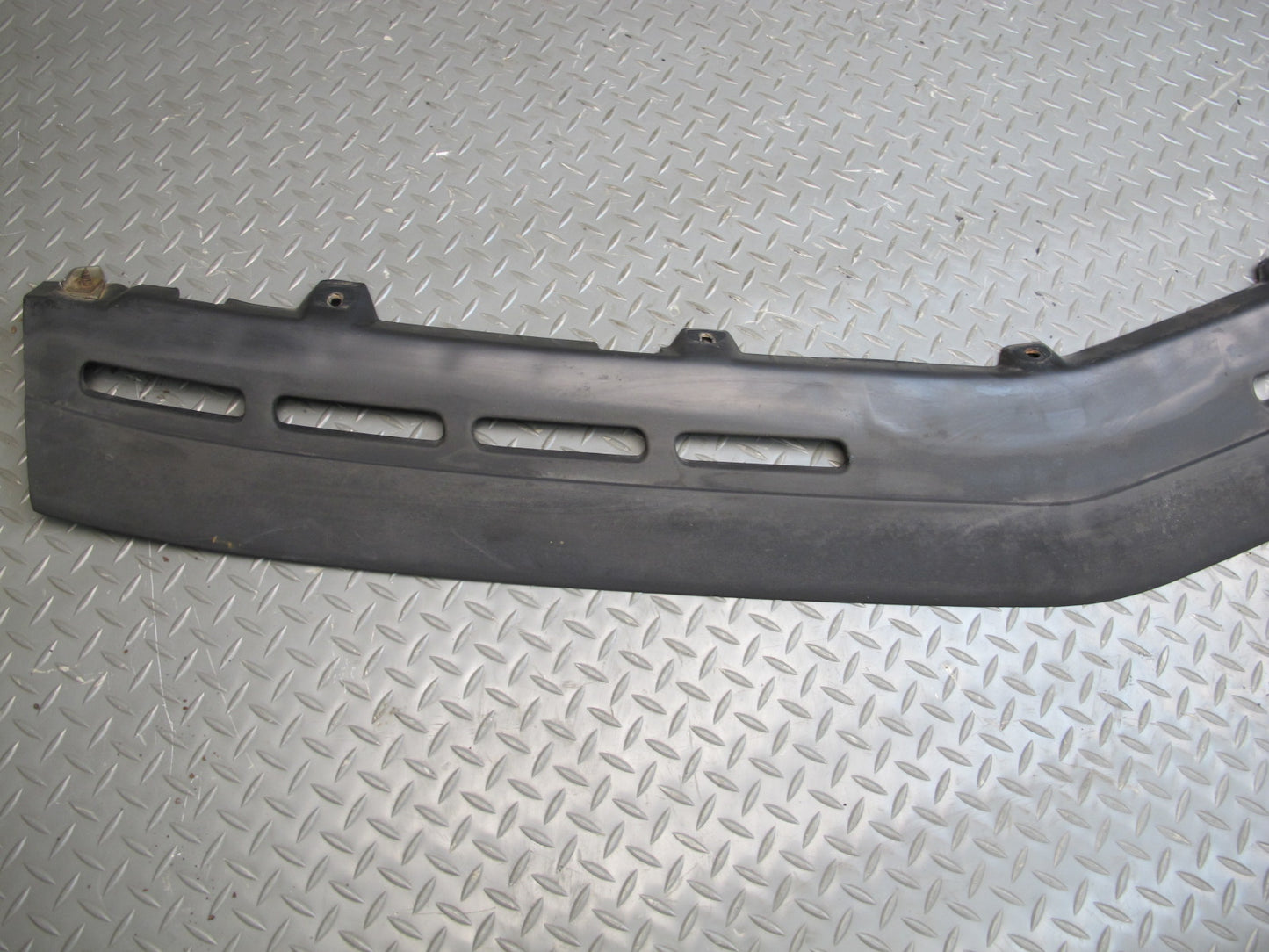 84-87 BMW E24 6-SERIES Front Bumper Upper Trim Cover Panel 1861062 OEM