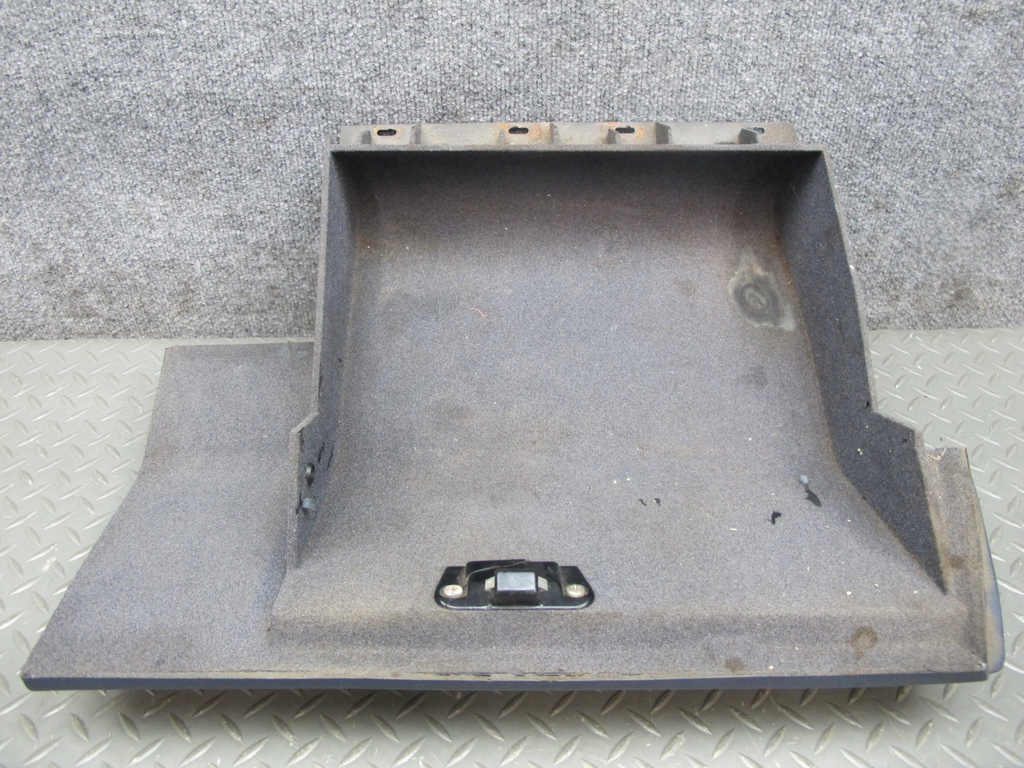 85-87 BMW E24 6-SERIES Dash Glove Box Compartment Storage Door Lid OEM