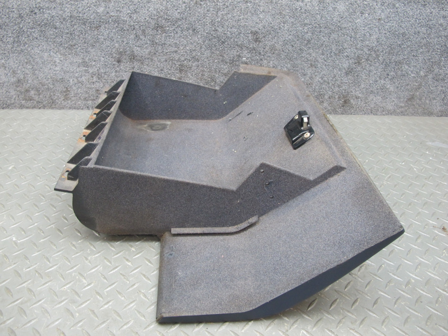 85-87 BMW E24 6-SERIES Dash Glove Box Compartment Storage Door Lid OEM