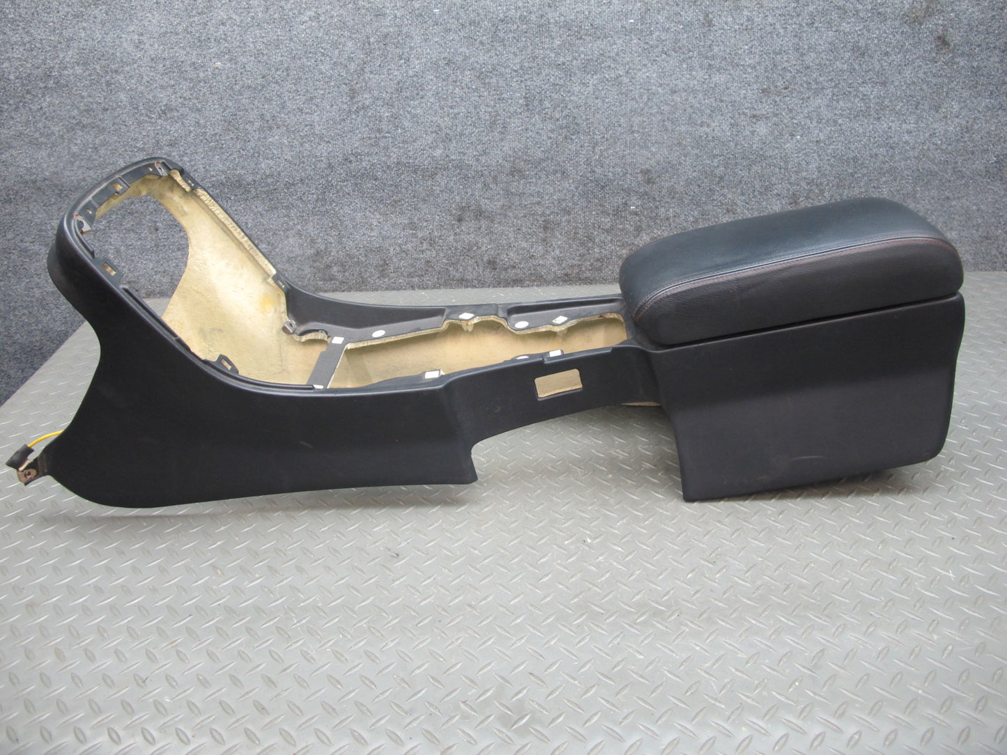 95-00 Lexus SC300 SC400 Center Console Trim Cover Panel w Armrest Black OEM
