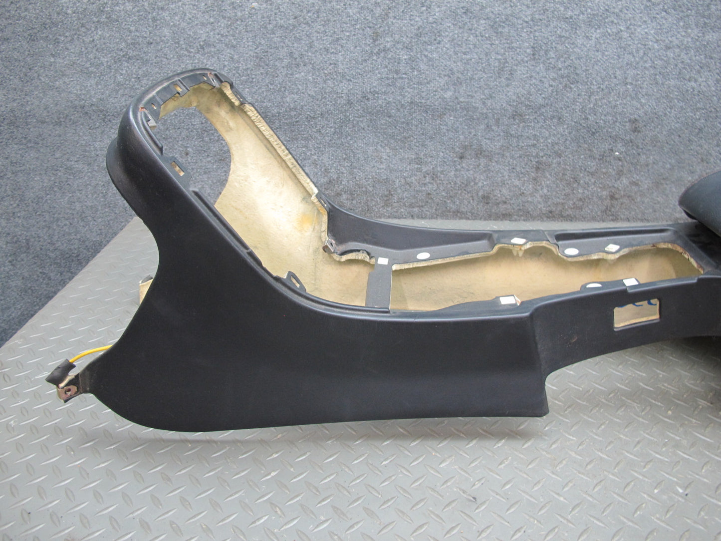 95-00 Lexus SC300 SC400 Center Console Trim Cover Panel w Armrest Black OEM