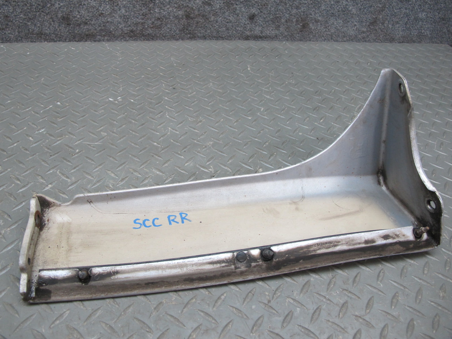 97-00 Lexus UZZ30L SC300 SC400 Set of 2 Rear Quarter Lower Trim Molding OEM