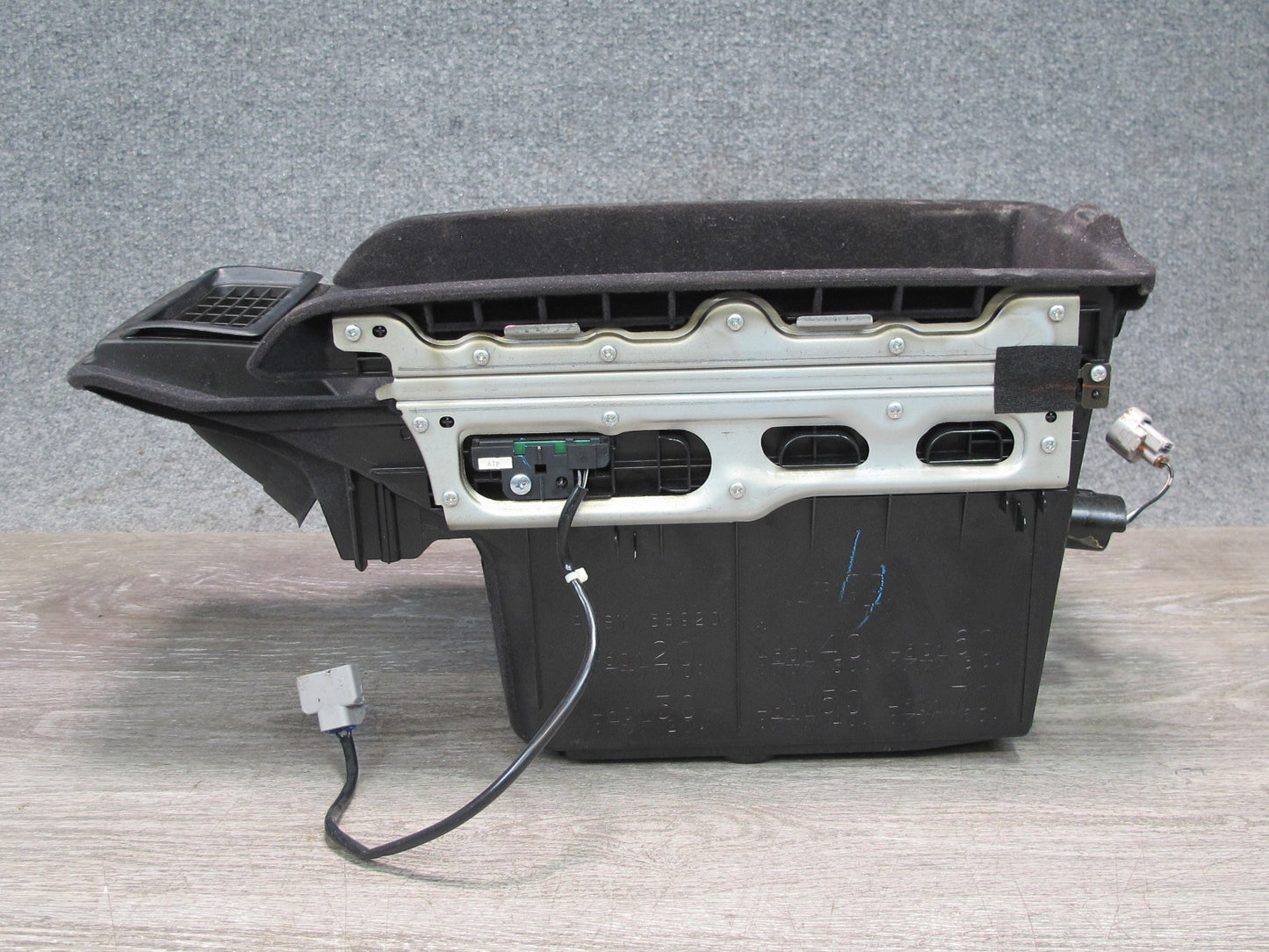04-06 Lexus UCF30L LS430 Center Console Compartment Storage OEM
