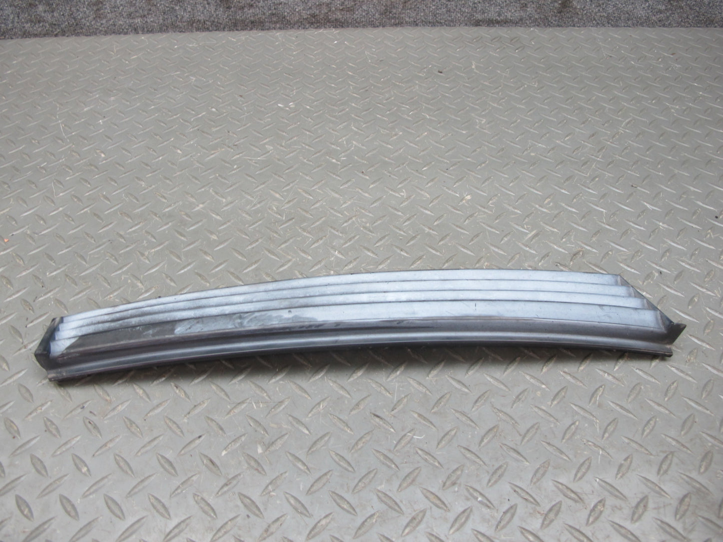 84-89 BMW E24 Set of 2 Center Left & Right Exterior B Pillar Trim Cover OEM