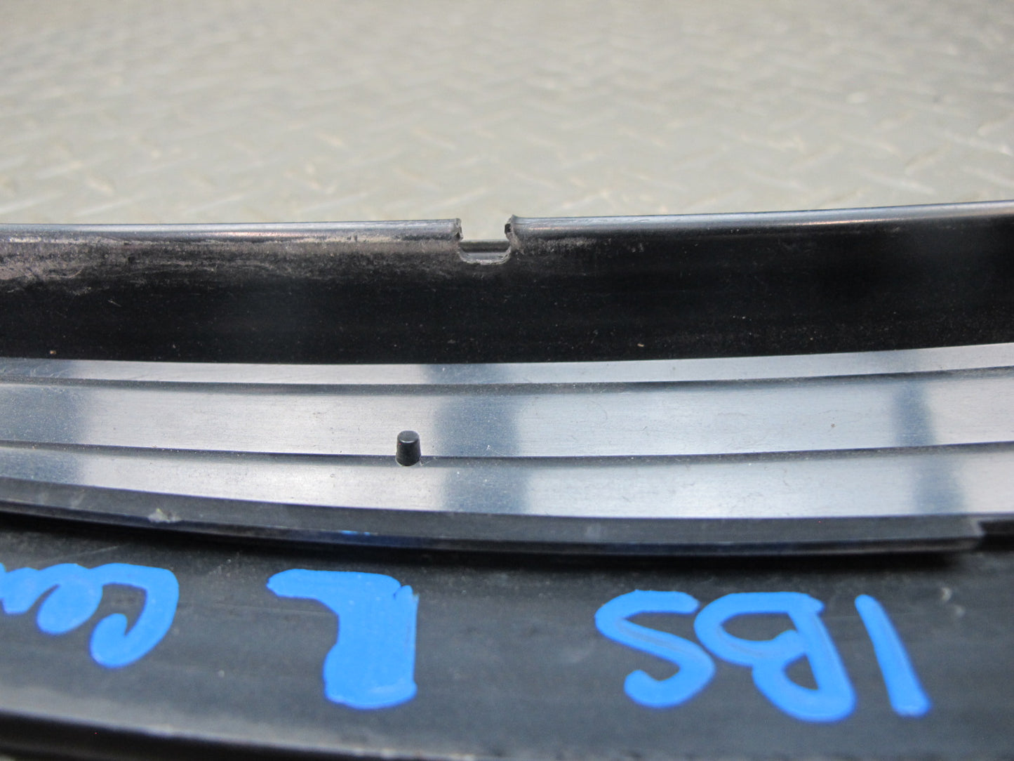 84-89 BMW E24 Set of 2 Center Left & Right Exterior B Pillar Trim Cover OEM