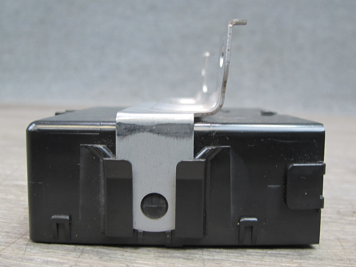 01-06 Lexus UCF30L LS430 Theft Warning Alarm Control Module 89730-50140 OEM