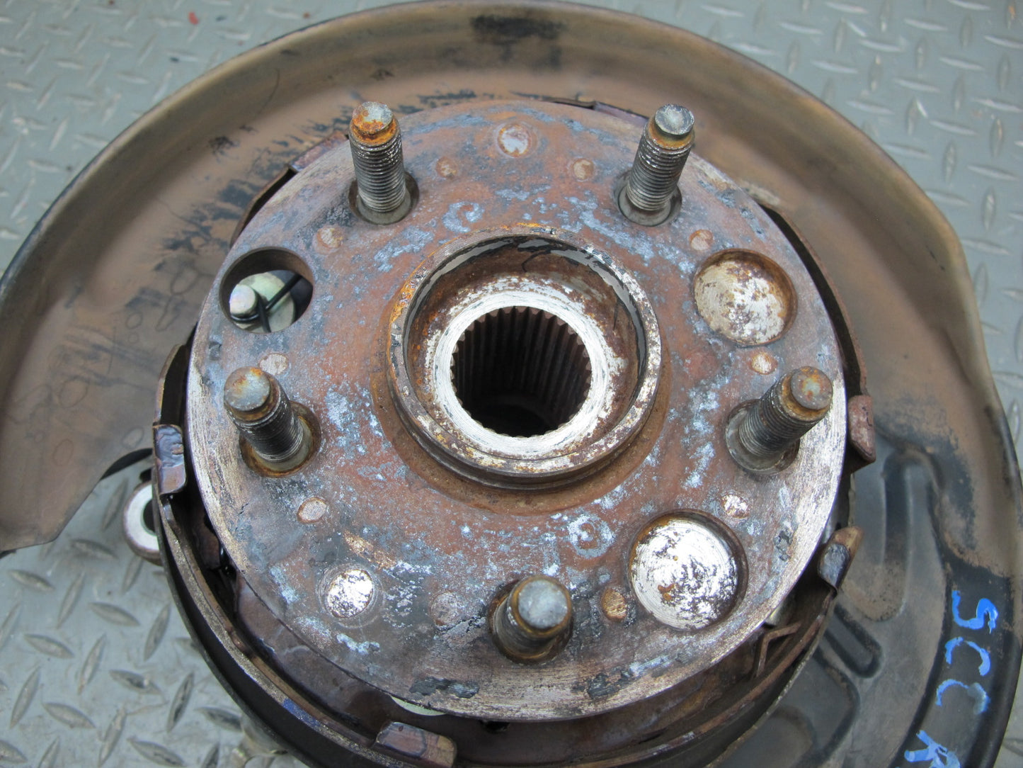 92-00 Lexus UZZ30L SC300 SC400 RWD Rear Right Spindle Knuckle Wheel Hub OEM