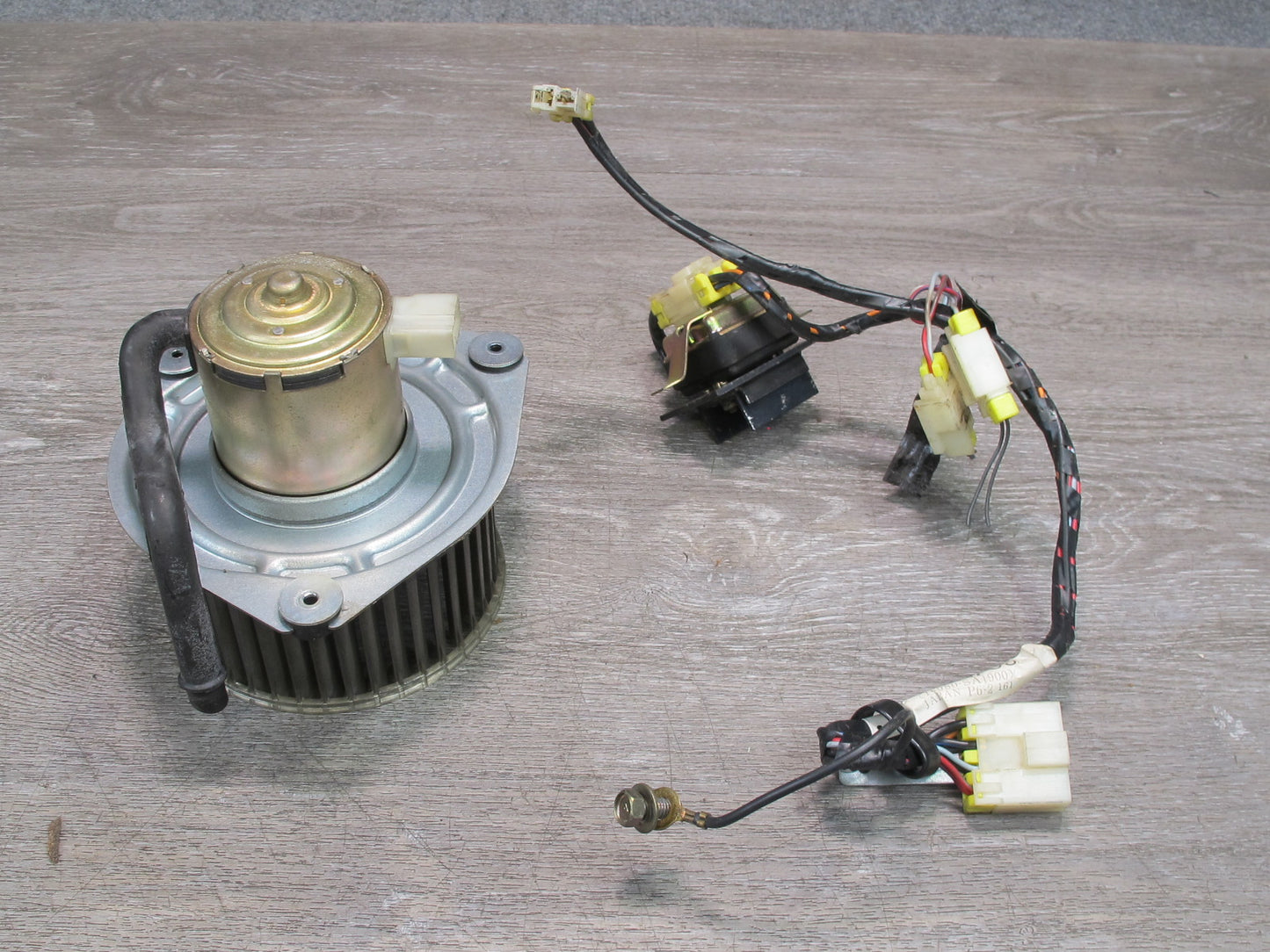 85-88 Nissan Z31 300ZX A/C Heater Blower Motor Fan w Wire & Resistor OEM