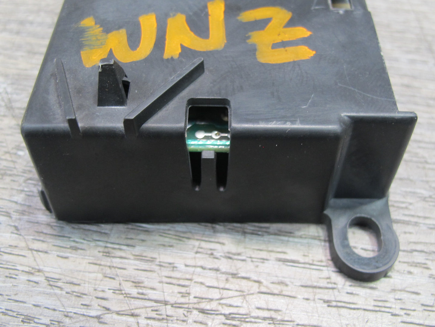 84-86 Nissan 300ZX Z31 Locking Control Module Unit 16055589 OEM