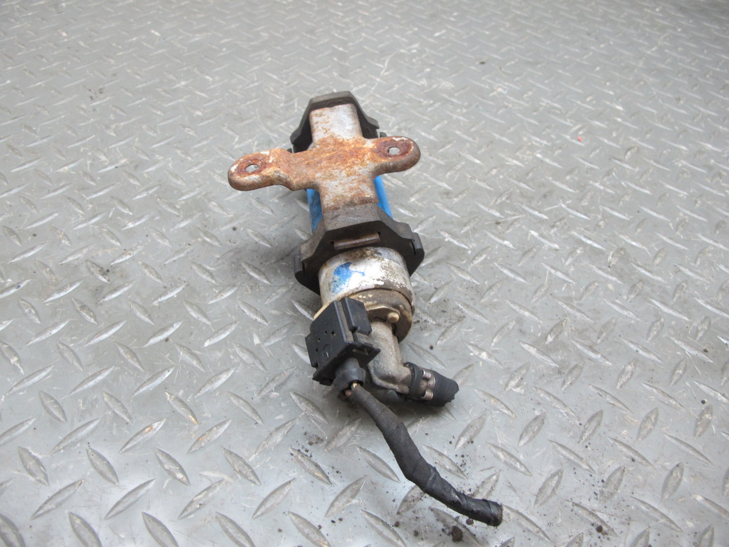 03-12 Mercedes R230 Sl-class Auxiliary AUX Gas Fuel Pump 0004780401 OEM