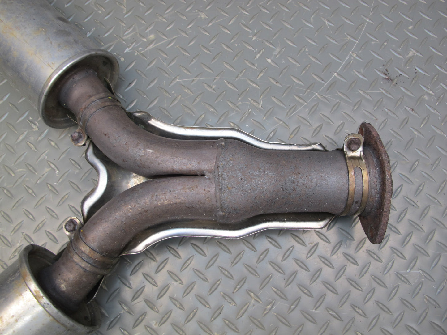 92-97 Lexus UZZ30L SC400 Rear Exhaust Pipe Resonator OEM