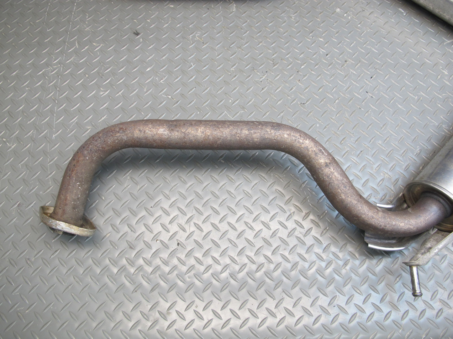 92-97 Lexus UZZ30L SC400 Rear Exhaust Pipe Resonator OEM