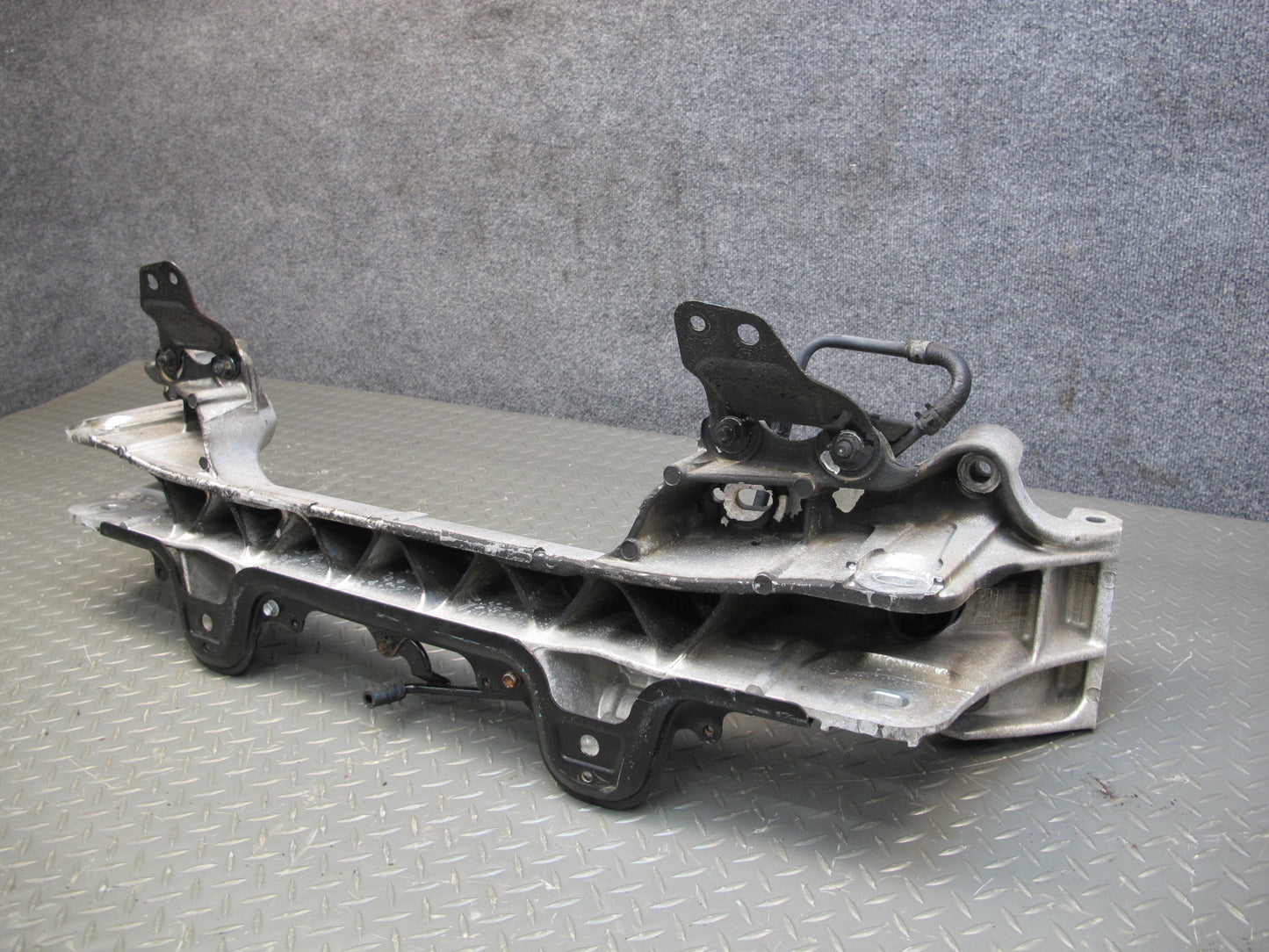 92-00 Lexus UZZ30L SC300 SC400 Front Engine Subframe Crossmember OEM