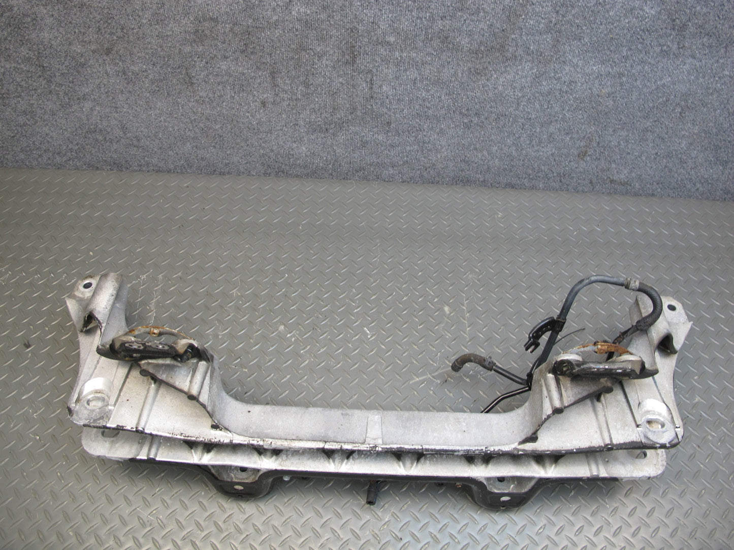 92-00 Lexus UZZ30L SC300 SC400 Front Engine Subframe Crossmember OEM