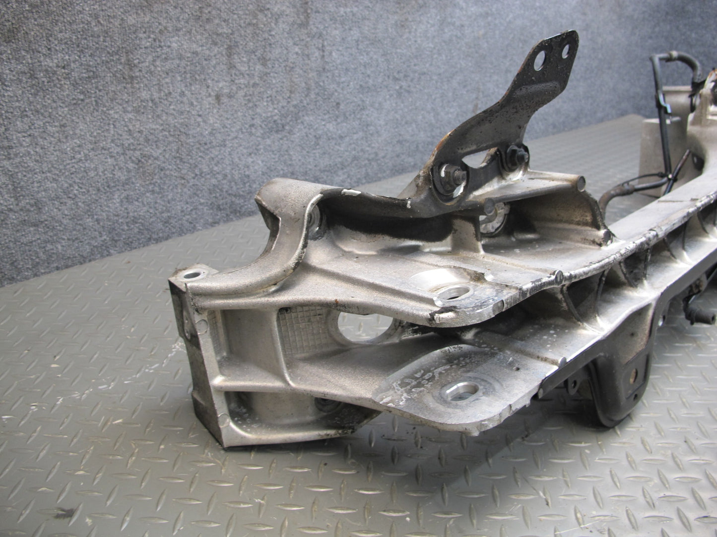 92-00 Lexus UZZ30L SC300 SC400 Front Engine Subframe Crossmember OEM