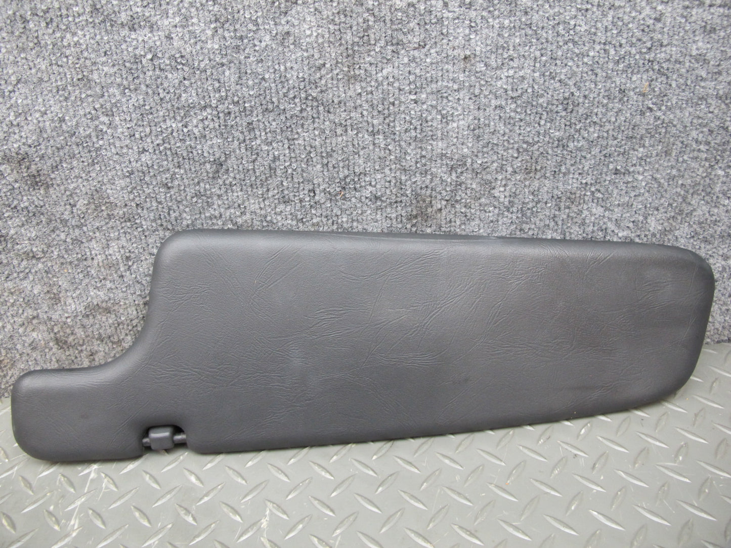 84-89 BMW E24 6-SERIES Set of 2 Front Left & Right Sun Visor OEM