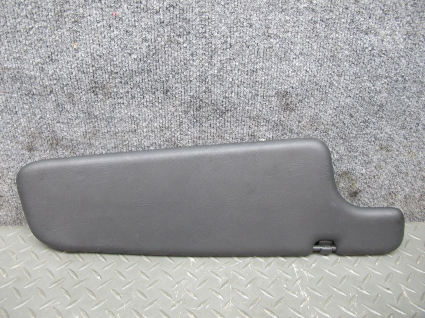84-89 BMW E24 6-SERIES Set of 2 Front Left & Right Sun Visor OEM