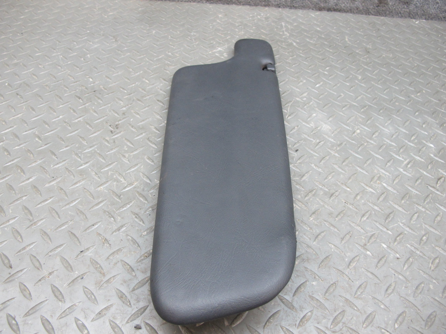 84-89 BMW E24 6-SERIES Set of 2 Front Left & Right Sun Visor OEM