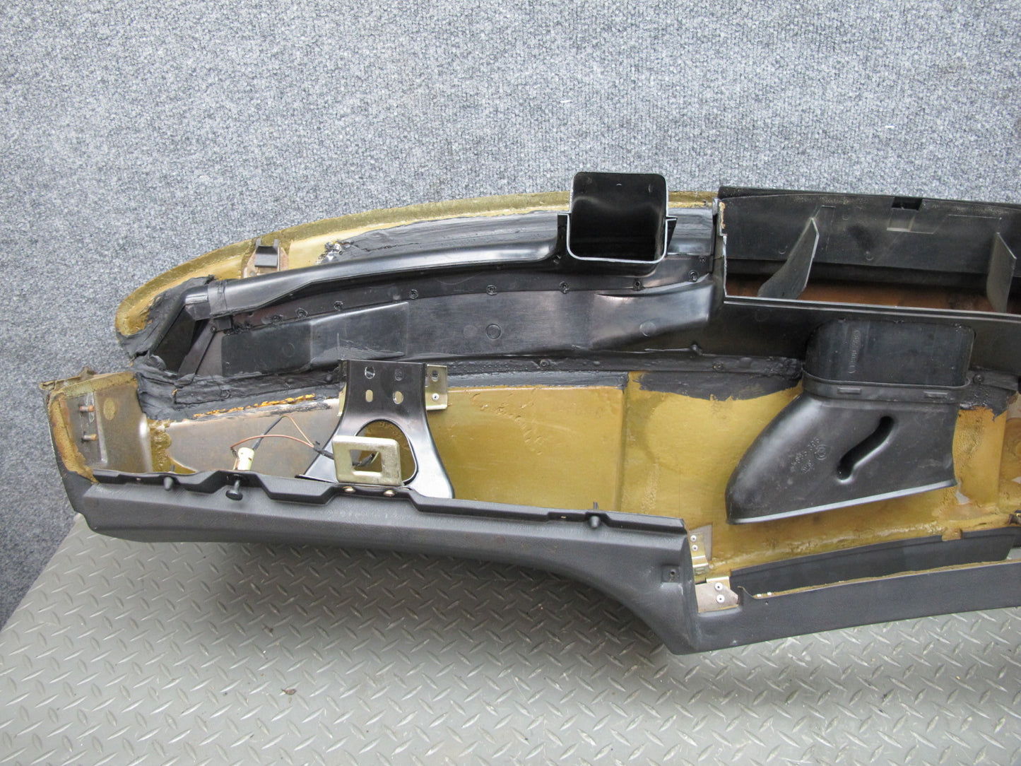 84-87 BMW E24 6-SERIES Dashboard Dash Instrument Trim Cover Panel OEM