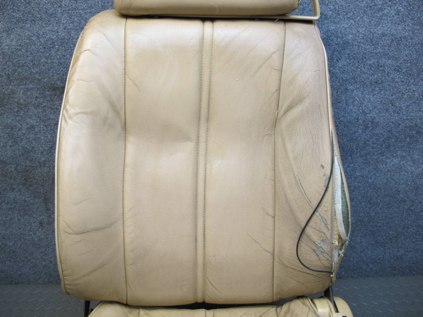 79-81 Datsun Nissan 280ZX S130 2+2 Set of 2 Front Left Right Leather Seat OEM