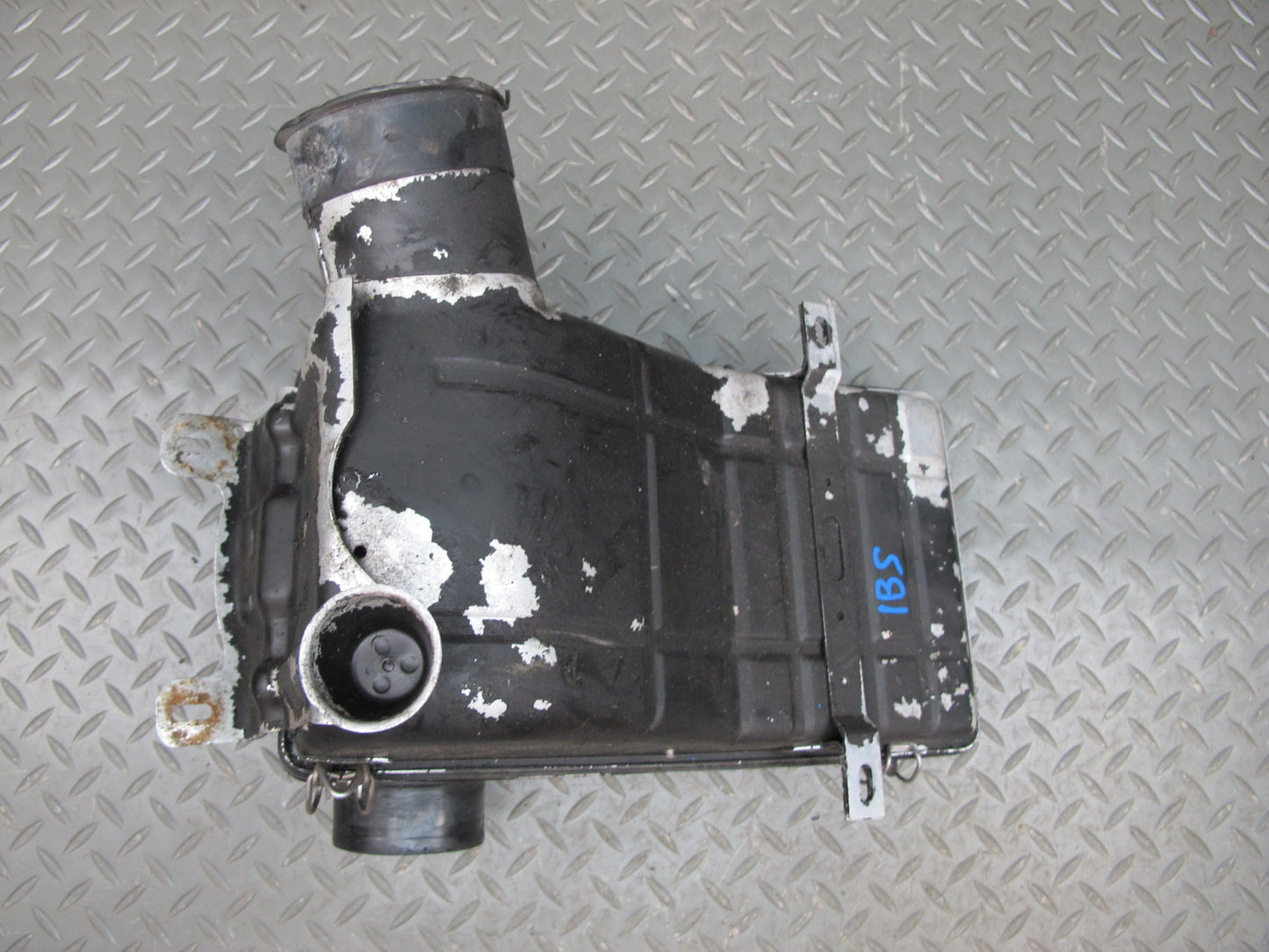 80-89 BMW E24 E23 E28 E12 M30 Engine Air Cleaner Filter Box Intake Muffler OEM
