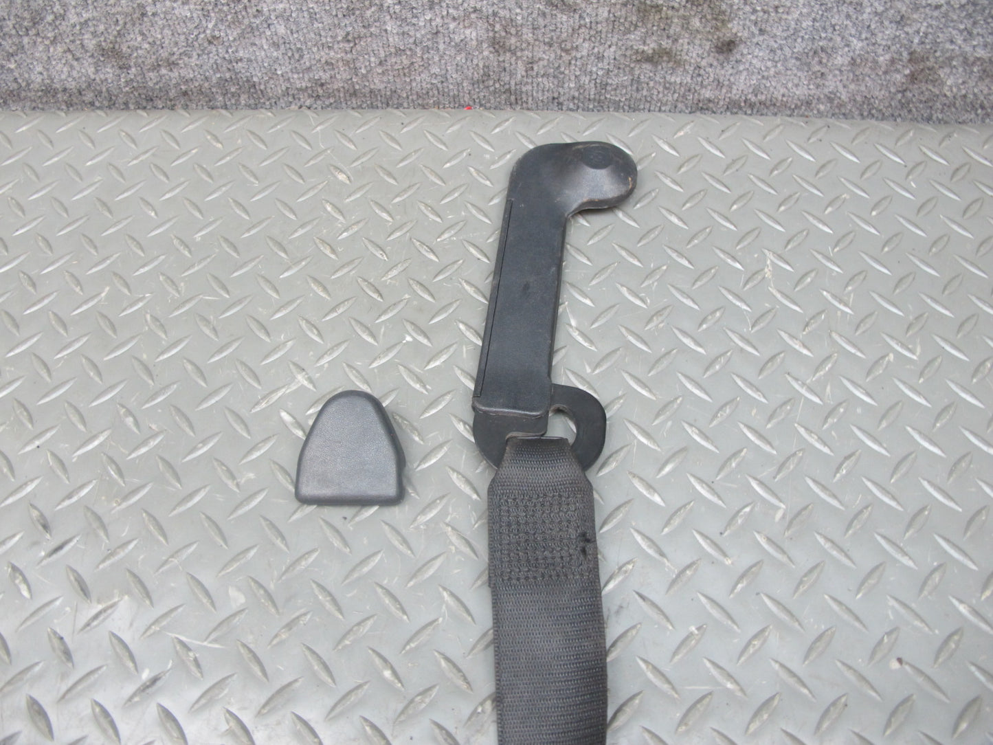 85-89 BMW E24 635CSi FRONT LEFT & RIGHT SIDE SEATBELT RETRACTOR SET OEM