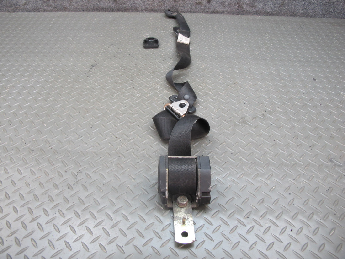 85-89 BMW E24 635CSi FRONT LEFT & RIGHT SIDE SEATBELT RETRACTOR SET OEM