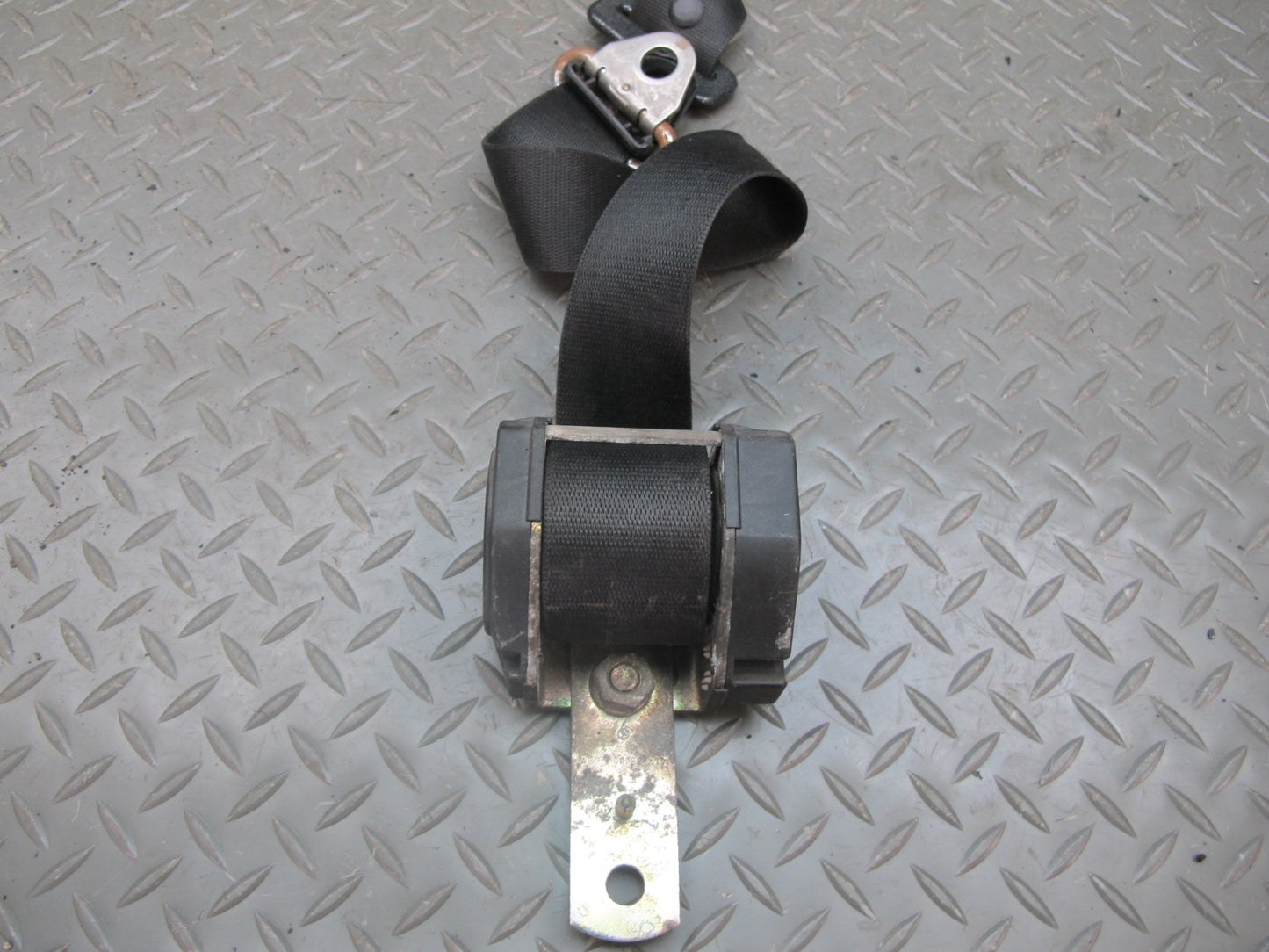 85-89 BMW E24 635CSi FRONT LEFT & RIGHT SIDE SEATBELT RETRACTOR SET OEM